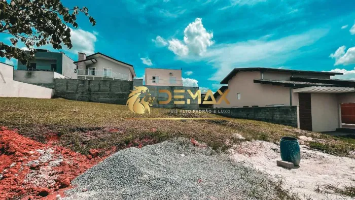 Terreno 300m² com Vista Condomínio Terras do Vale Caçapava