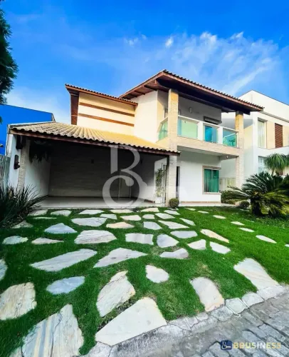 Casa Duplex No Condomínio Sonho Dourado, 4 suítes, 6 banheiros, com 360m²