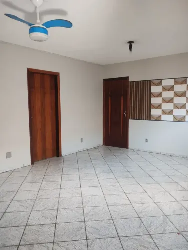Terra Branca, Apto térreo 3 dorm c/ st, ar condicionado, 2 gar, sem condomínio ! Px. supe