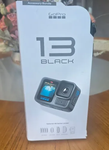 GOPRO HERO 13® - CASE, 2 BATERIAS, BASTÃO, MICRO SD 64GB