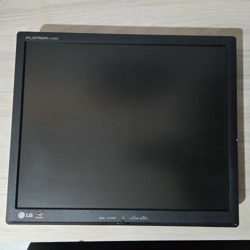 Monitor LCD LG 17"