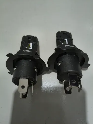 Lâmpada led Philips H4/H19