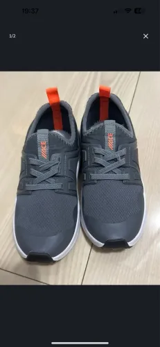 2 PARES DE TENIS INFANTIL TAM 33