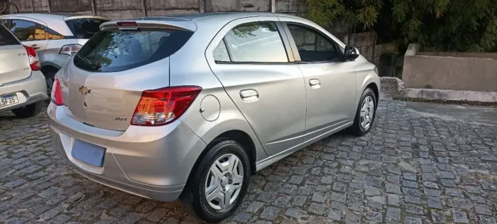 Chevrolet Onix JOY Hatch 1.0 8V Flex Mec. 4P 2018