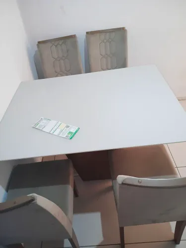 Vendo mesa novinha pro 900, paguei 1600 em dezembro. * Interessados so chamar.