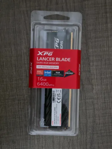 Memória DDR5 XPG Lancer Blade RGB, 16GB, 6000MHz, Black, AX5U6000C3016G-SLABRBK
