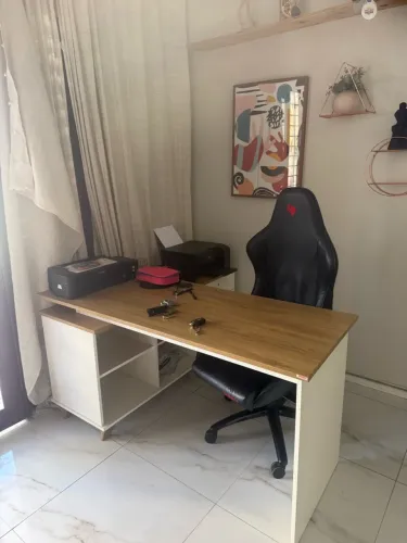 Escrivaninha, mesa escritório