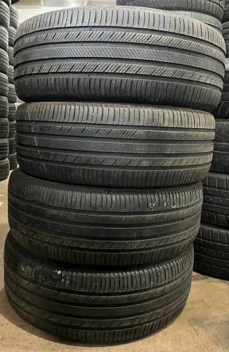 Jogo de pneus 19 Amarok , Range Rover 245/55 R19 semi novos MICHELIN 