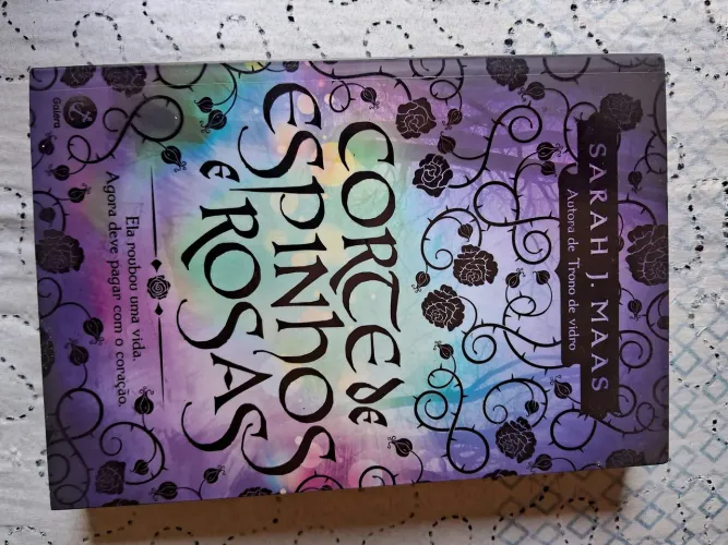 ? **LIVRO À VENDA - CORTE DE ESPINHOS E ROSAS** ?