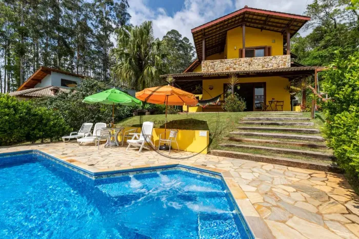 Casa à venda no Palavra da Vida em Atibaia | 4 quartos e piscina