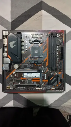 B450M AORUS ELITE (NÃO ACOMPANHA O SSD!)
