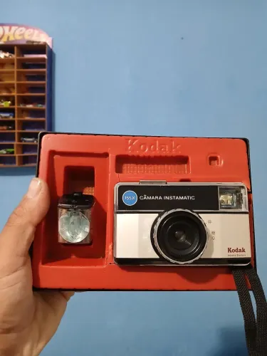 Câmera analógica Kodak 155x instamatic
