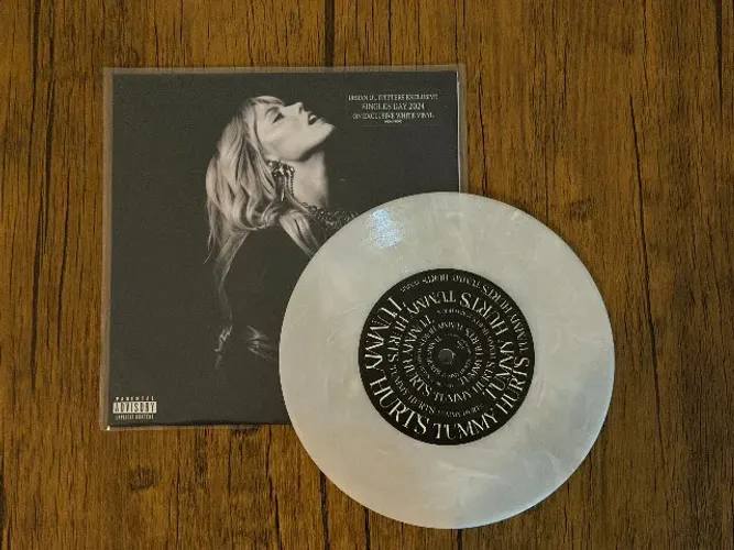 Disco de Vinil 7" - Reneé Rapp - Tummy Hurts (Singles Day 2024)