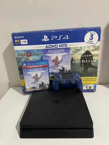 Ps4 slim 1 terá - SEMI NOVO - COMPLETO C/caixa