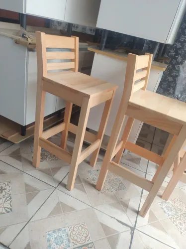 Banqueta resistente NOVAS MADEIRA MACIÇA REFORÇADA