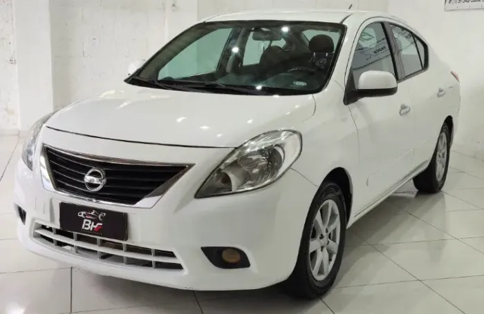 Nissan Versa SL 1.6 16V Flex Fuel 4P Mec. 2014