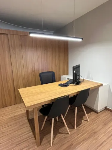 Mesa + Painel escritório