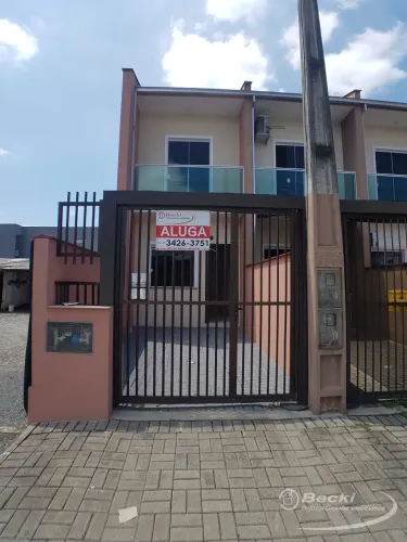 Casa Geminada no bairro Vila Nova - Joinville