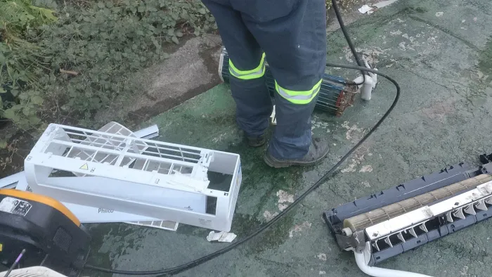 Limpeza de ar condicionado split