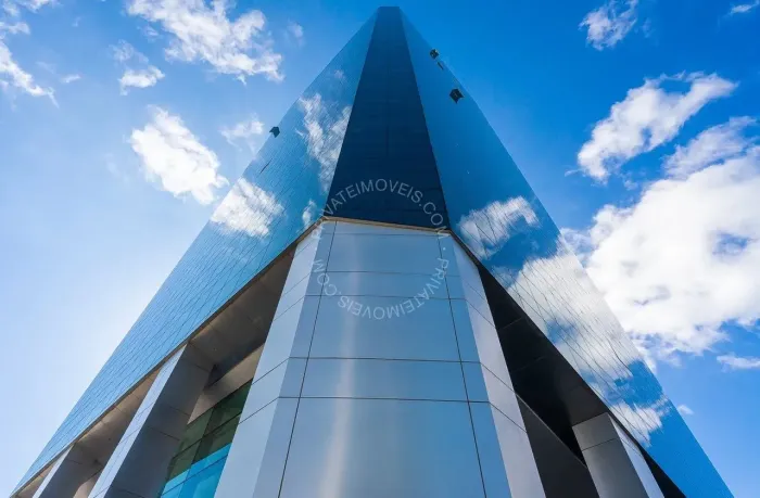 Sala para venda no Empreendimento Cristal Tower
