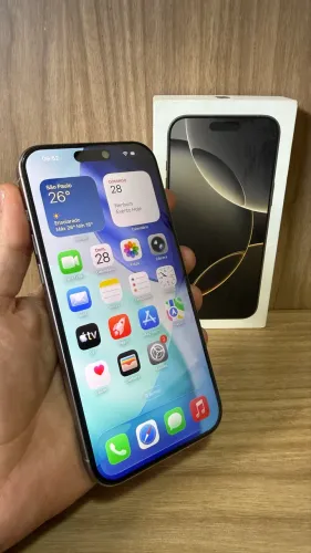 iPhone 16 Pro Max 