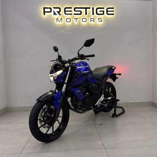 Yamaha FZ15 2024 - 15 mil Km - Estado de Zero - Ipva 26 Quitado