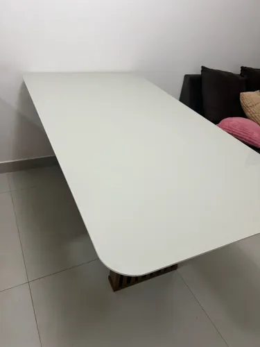 Vendo Mesa seminova em vidro e madeira 1,70x0,90