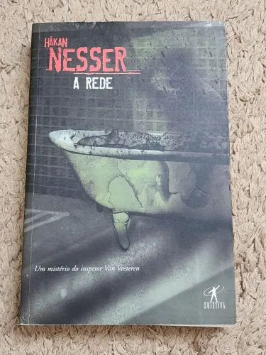 Livro A Rede - Hakan Nesser