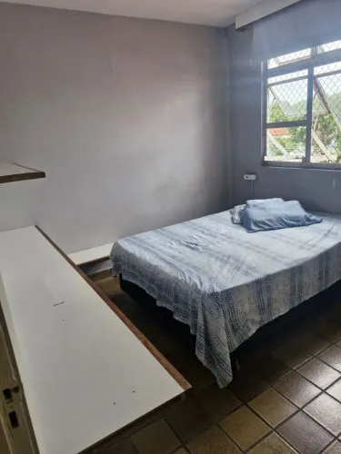 Quarto para estudante