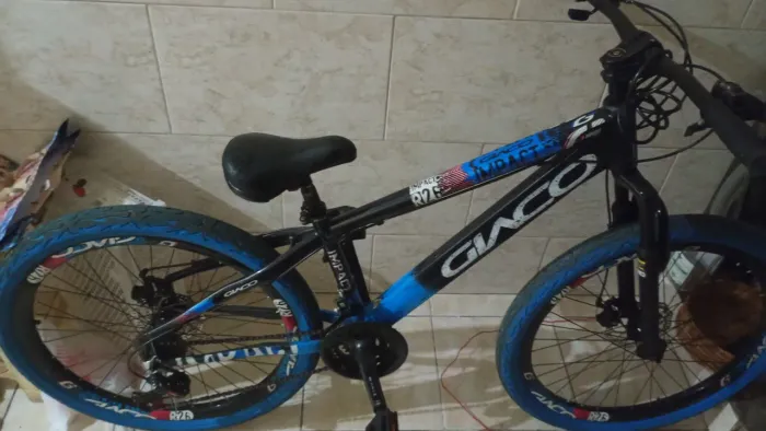 Aro 26 pneu v Max flame