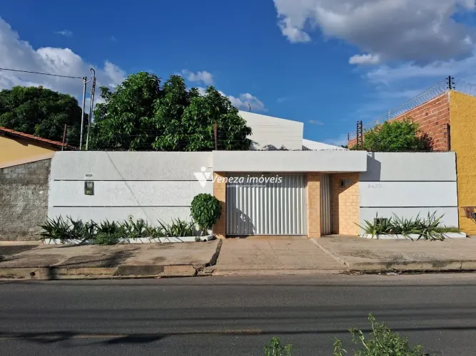 Casa residencial no Bairro Ininga para aluguel