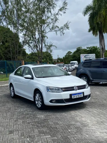 Volkswagen Jetta Comfortline 2.0 T.flex 8V 4P Tipt. 2014
