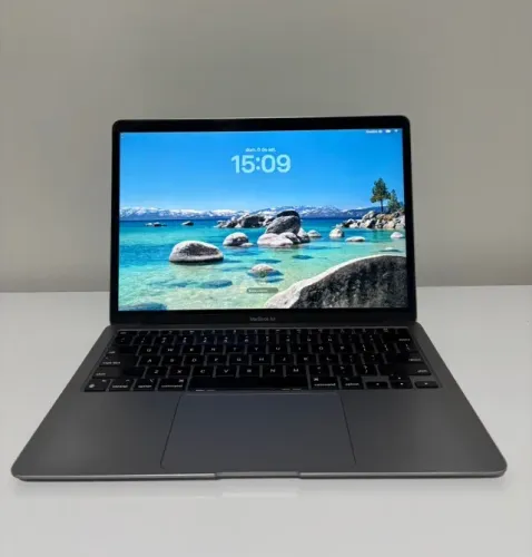 MacBook Air 2020 | Chip Apple M1 | 8GB RAM | 256GB SSD | Tela 13.3"