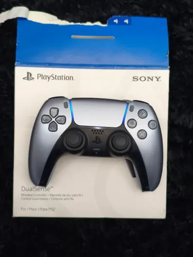 Controle PS5 + carregador.