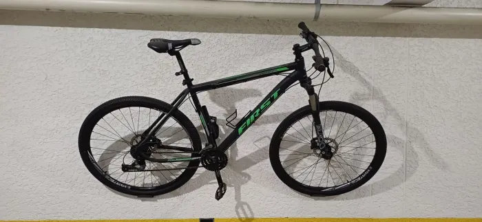 2 bikes e acessórios 
