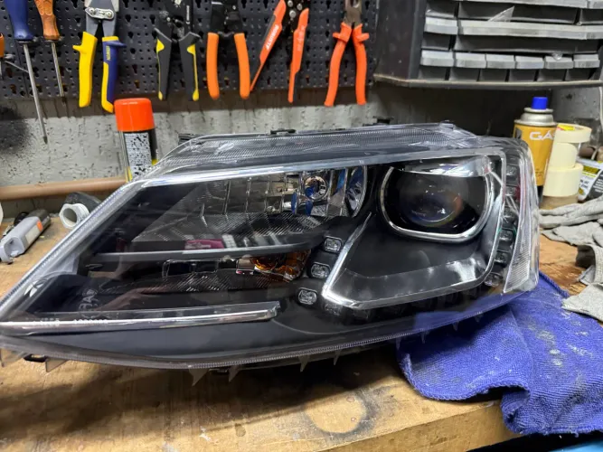 Farol Led Winpower Bixenon Pronta Entrega - Compatível com Volkswagen Jetta 2016