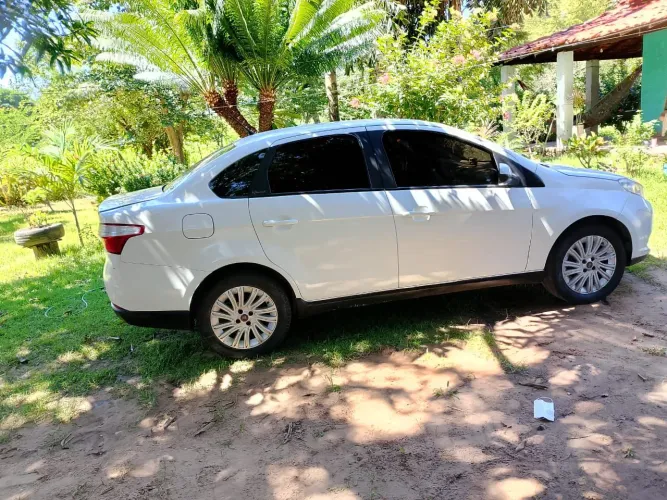 Fiat Grand Siena Essence 1.6 Flex 16V 2017