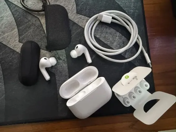 Fone de Ouvido Apple AirPods Pro 3 Branco - Original, novo e nunca usado