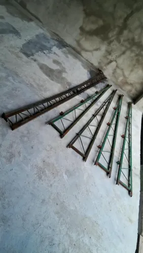 Estrutura de ferro tesouras e trelisa