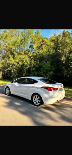Hyundai Elantra GLS 1.8 16V Aut. 2013