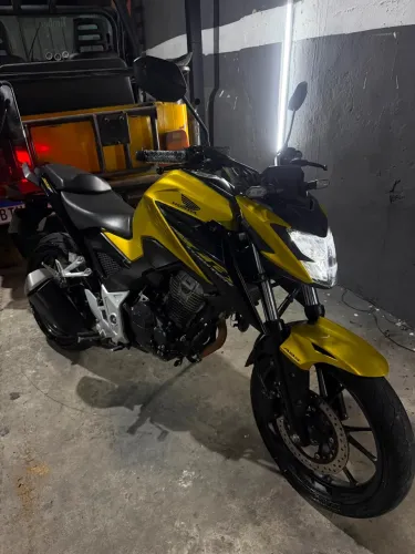 HONDA CB 300F TWISTER 2023