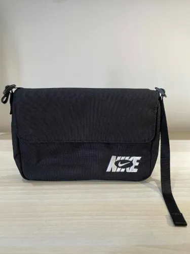 Bolsa/Bag Transversal Nike Futura 365 IMPORTADA