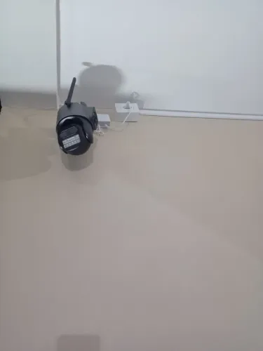 Fazemos manutenções em câmeras de segurança e instalações
