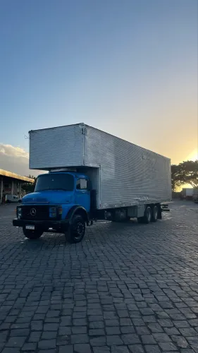 MB 1513 Baú 11m