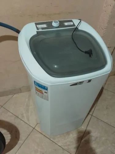 tanquinho 20kilos conservado funciona perfeitamente