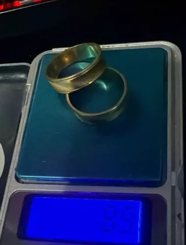 alianças de ouro 8,9
