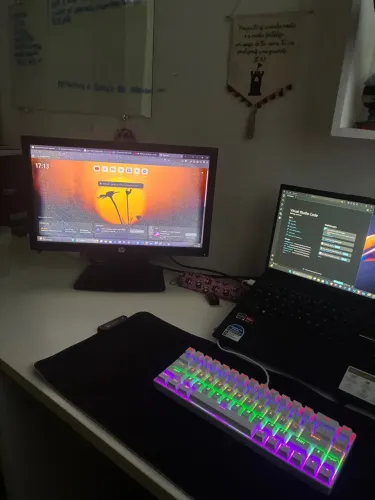 MONITOR HP PARA VENDER LOGO |