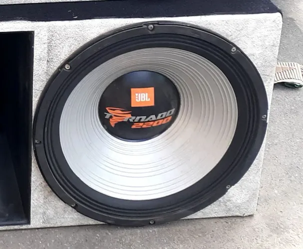 Auto falante JBL Tornado 2200 