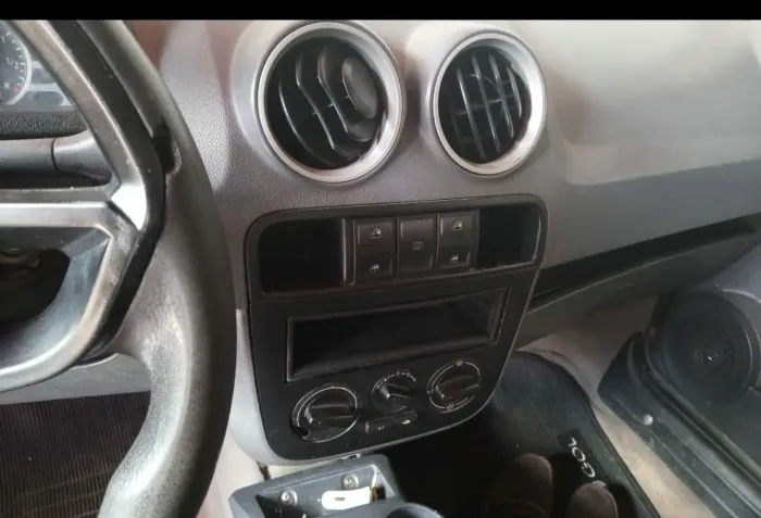 Volkswagen Gol GERAÇÃO III CITY 1.0 MI 8V GASOLINA MEC. 2P 2004