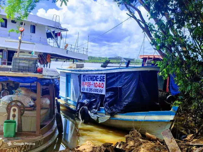 Barco À VENDA